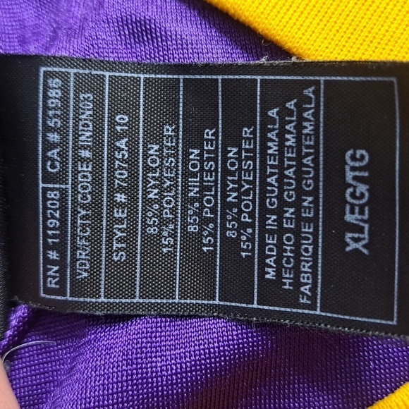 Y2K Reebok Minesota Vinkings Adrian Peterson #28 purple & white football jersey - Picture 8 of 8